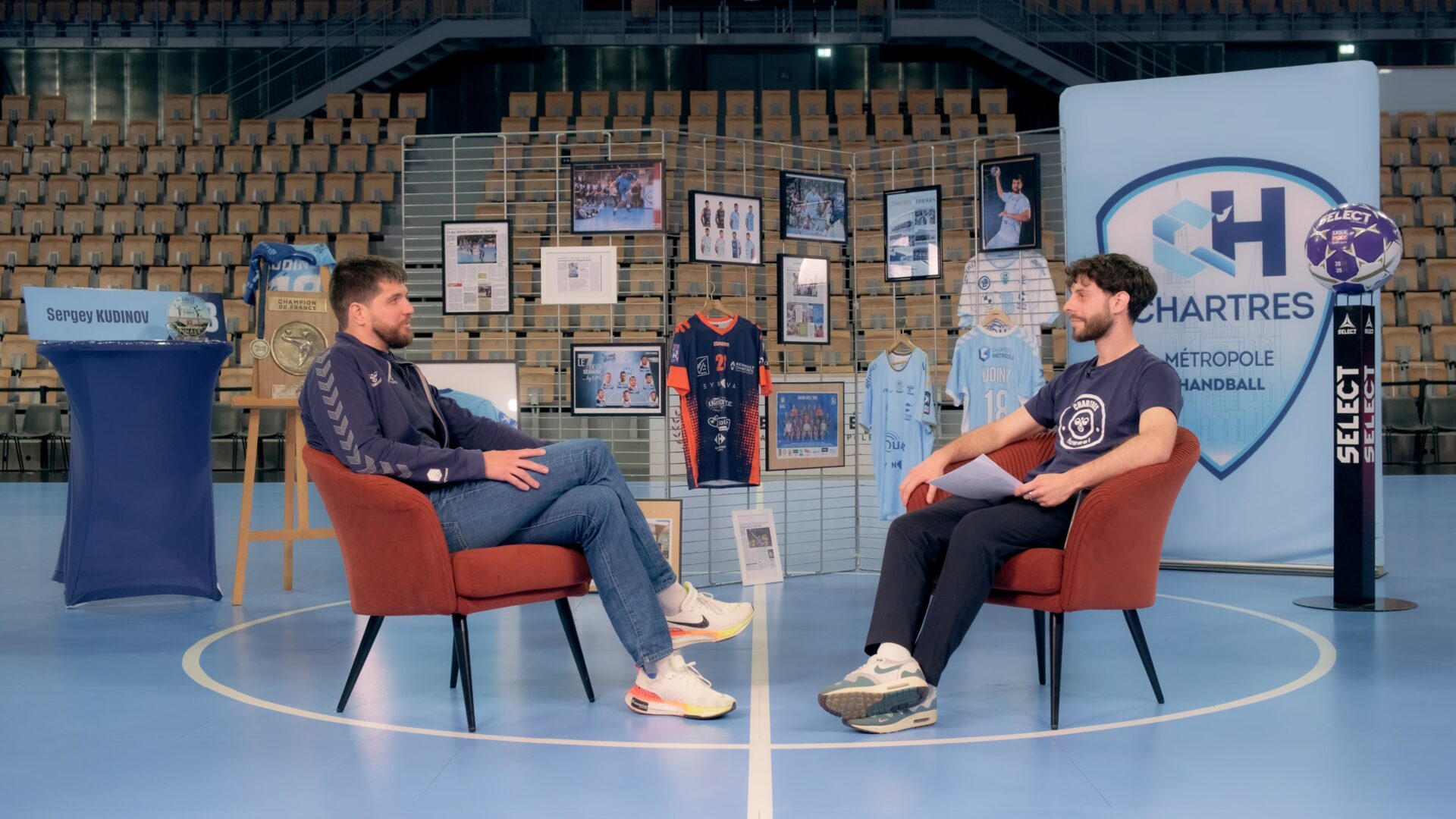 Vidéaste basé à Dreux en région Centre-Val de Loire. Spécialisé dans la vidéo d'entreprise et évènementiel.