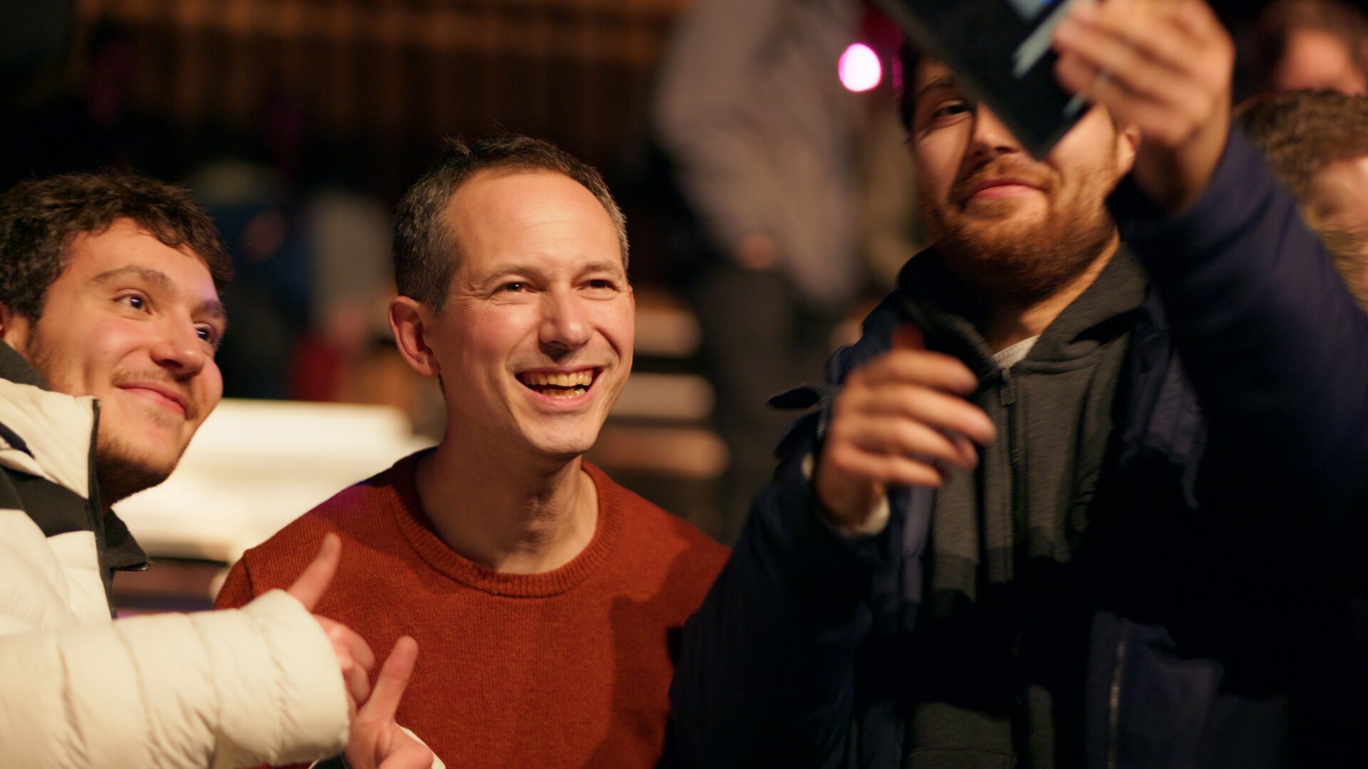 Vidéaste basé à Dreux en région Centre-Val de Loire. Spécialisé dans la vidéo d'entreprise et évènementiel.